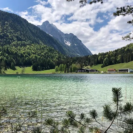 Alpenglueck Garmisch, Attic