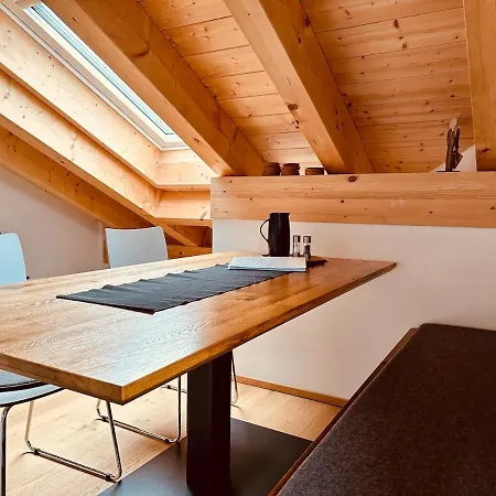 Alpenglueck Garmisch, Attic 公寓 加爾米施-帕滕基興