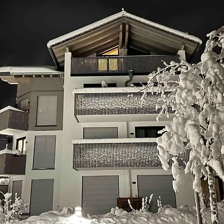 Alpenglueck Garmisch, Attic 公寓 *